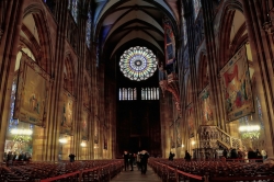 avant l'afflue des pèlerins   ( Cathédrale de Strasbourg )